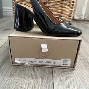 Urban Outfitters Women's slingback